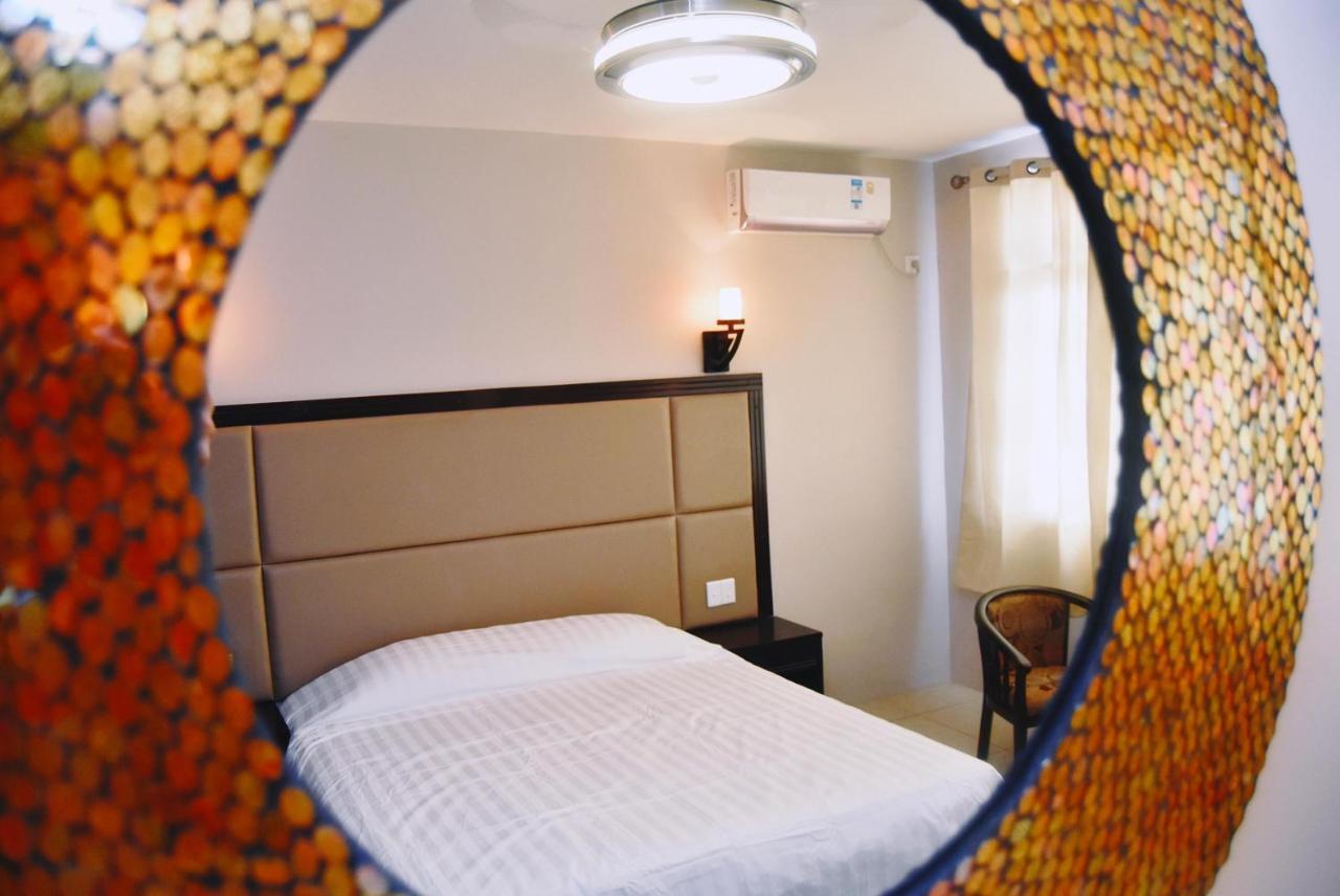 Le Sanita Hotel Apia Buitenkant foto